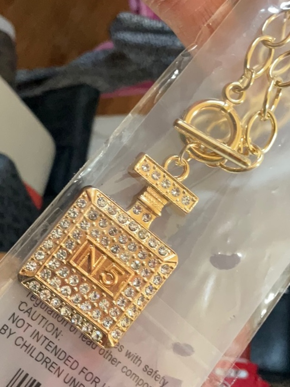 Beautiful brand new boutique necklace without tags number five